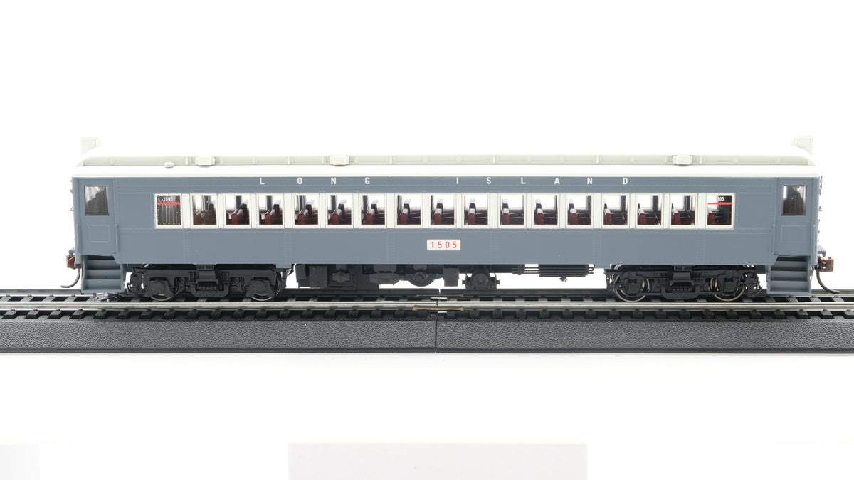 Con-Cor HO Scale MUmP54 Long Island Rail Road Tichy Scheme Powered Coach White Window Stripe Car 1505
