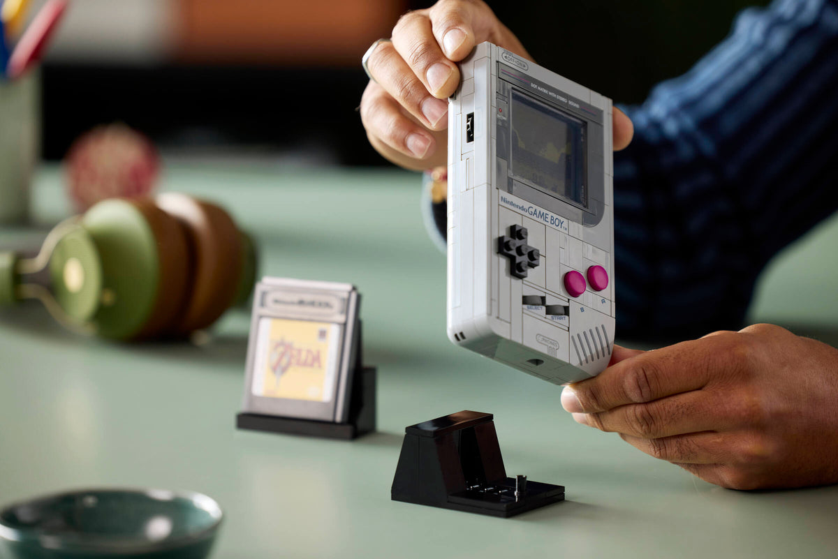 LEGO Game Boy 72046 build in progress