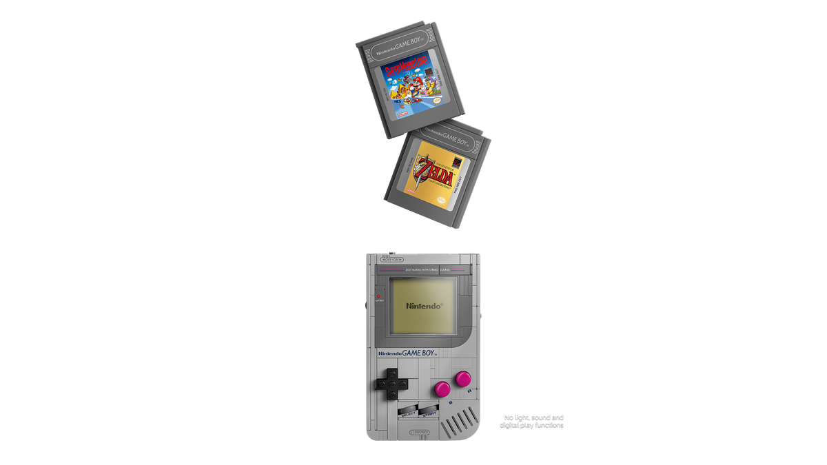 LEGO Game Boy 72046 - Game Pak slot detail