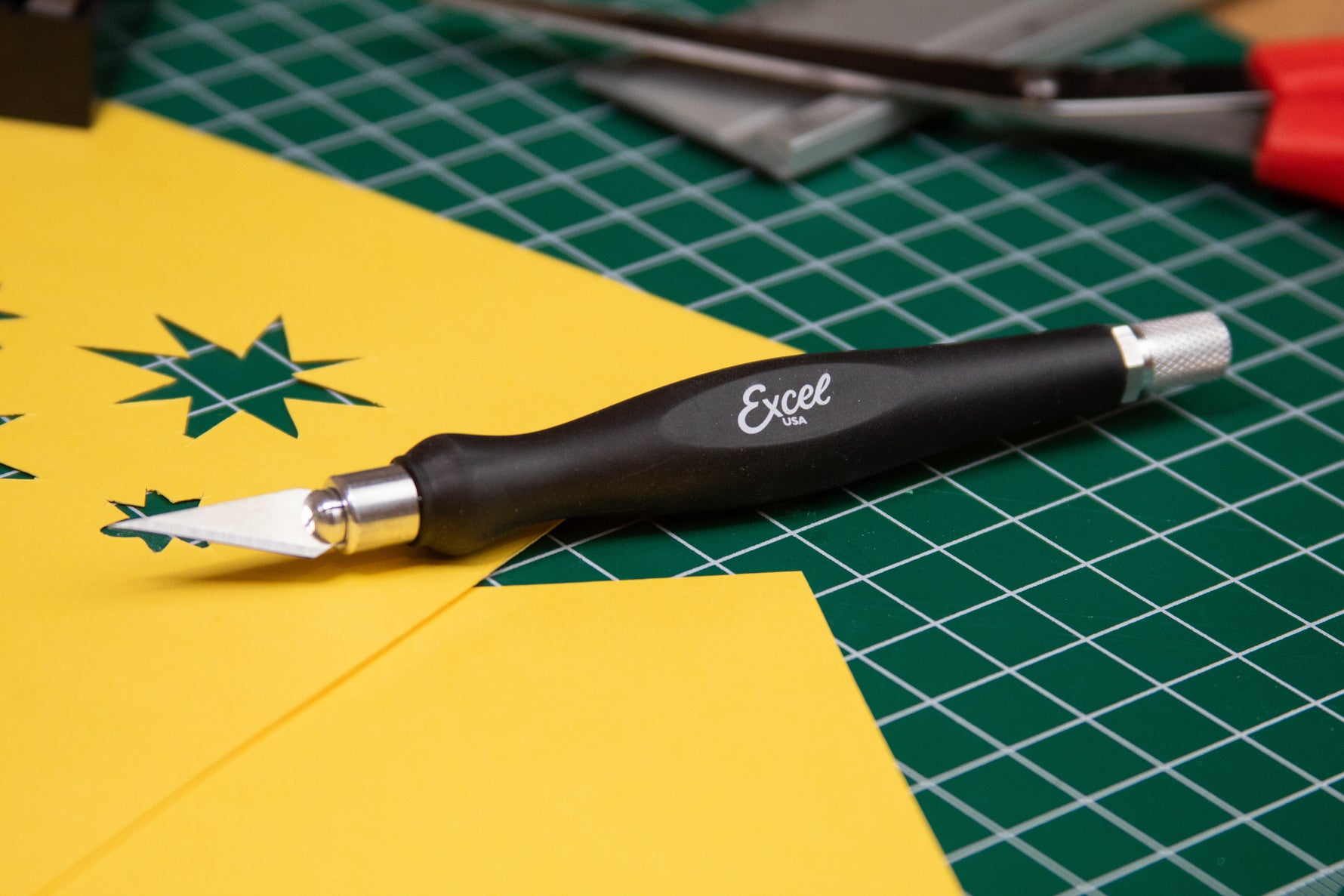 K26 Fit Grip Knife