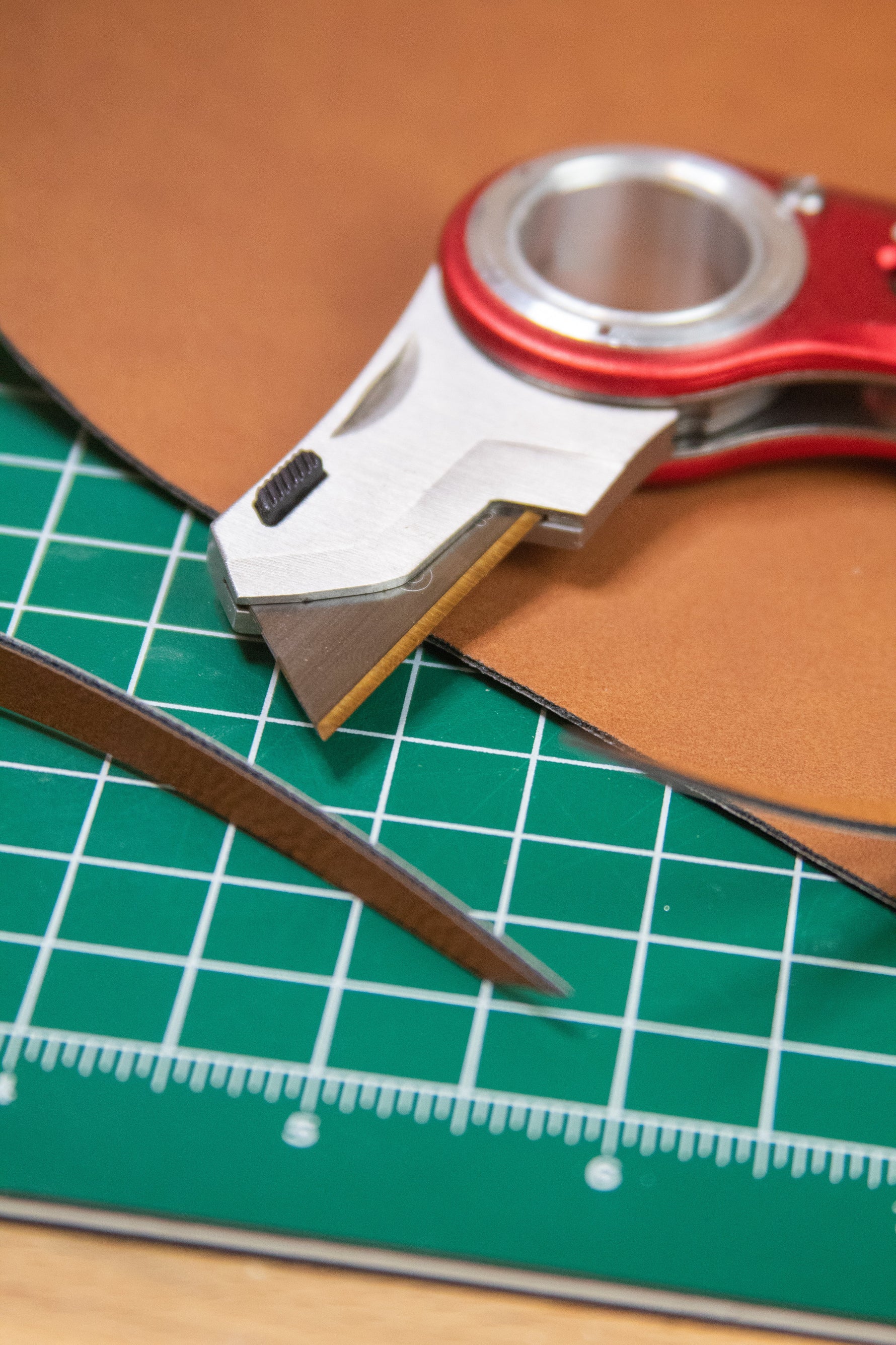 #92 TiN Coated HD 2-Notch Utility Blade