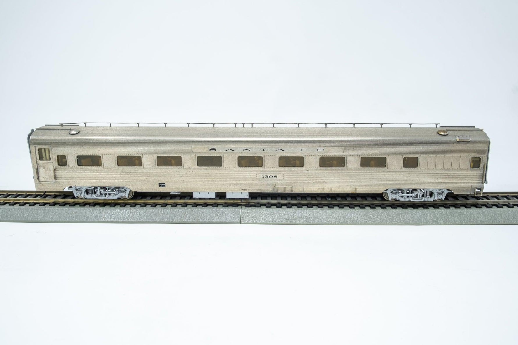 SOHO HO Scale -  Brass ATSF - Santa Fe Budd #1398 Chair-Lounge Car