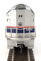 Walthers Mainline HO EMD F40PH Amtrak Phase IV 401